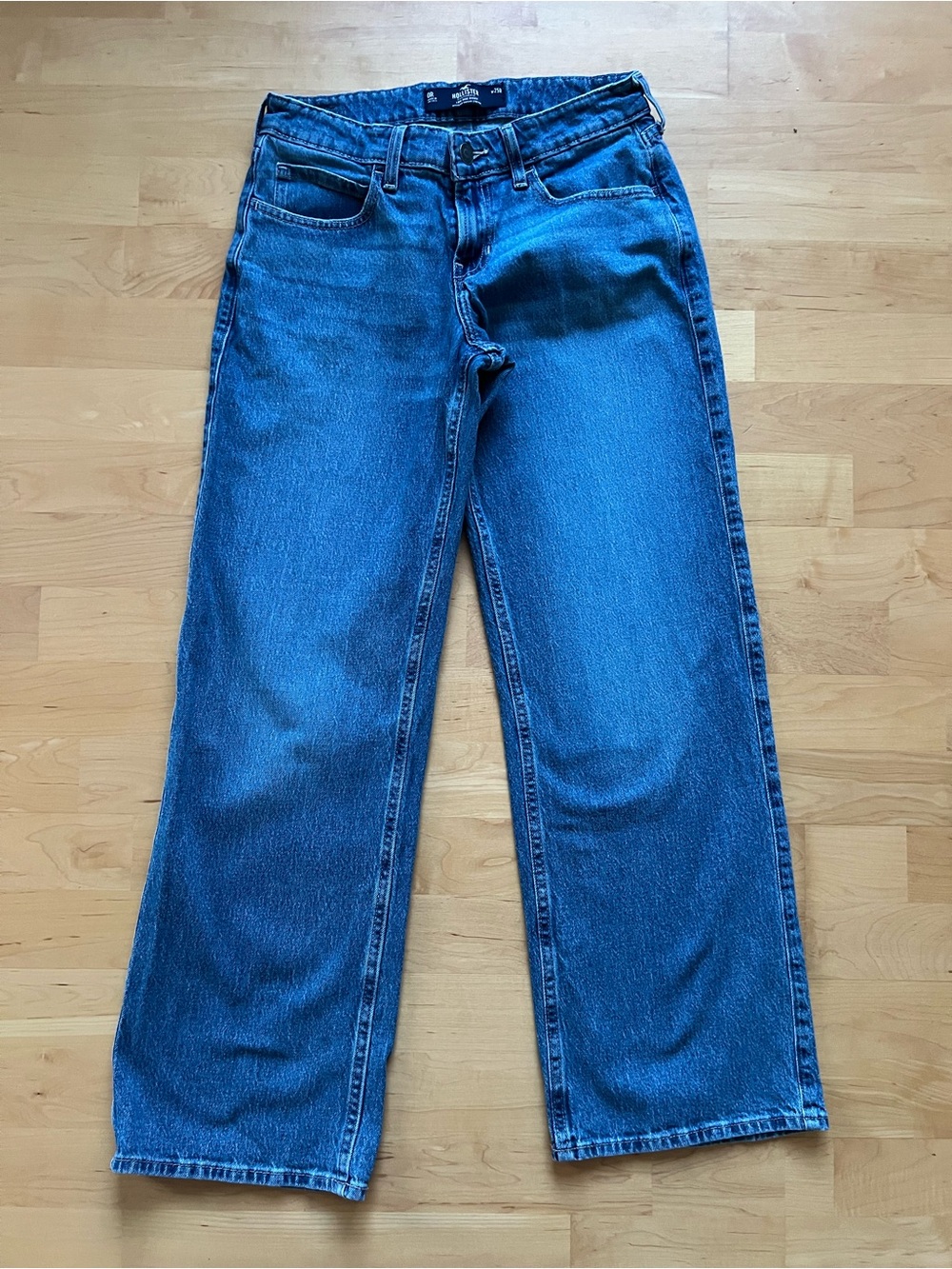 Hollister Straight-Leg Women’s Jeans - Blue Wash